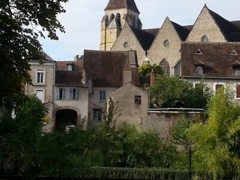 Mansion in the heart of the Berry