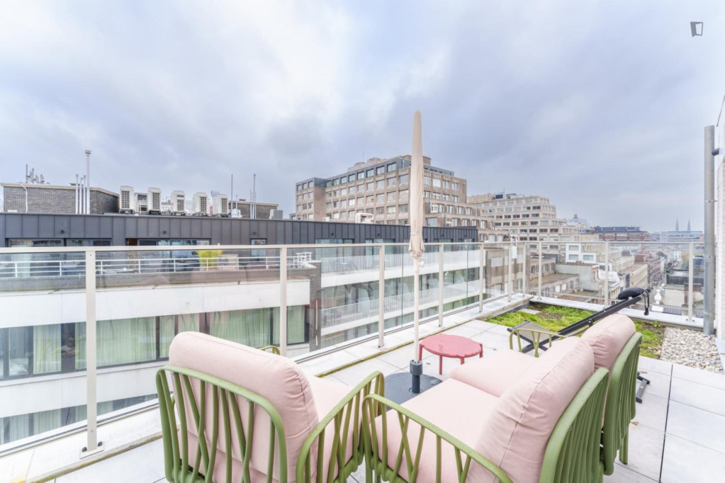 Modern studio near Anvers-Central train station