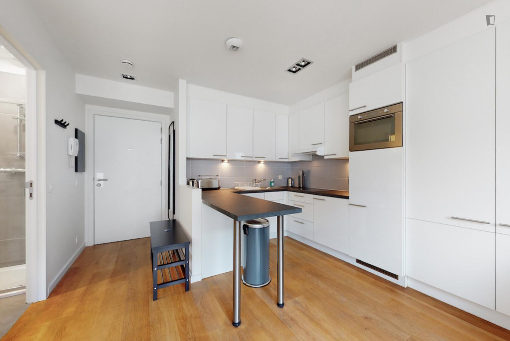Neat little studio near Madou metro station