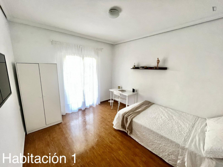 Deluxe bedroom with king size bed, TV and WIFI