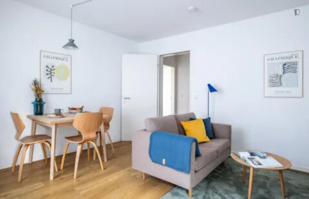 Exquisite 1-bedroom apartment near the Sternschanze train station  - Hamburg - chambre - ImmoJeune