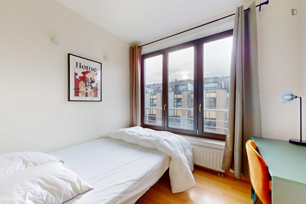 Lovely double bedroom near Belgica metro station - Bruxelles - chambre - ImmoJeune