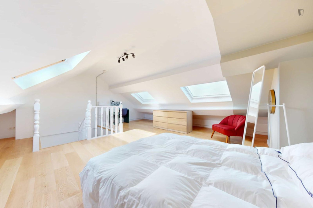 Bright double bedroom in Schaerbeek - Bruxelles - chambre - ImmoJeune
