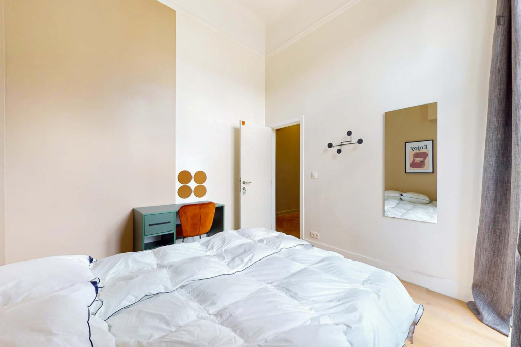 Lovely double bedroom in Matonge - Bruxelles - chambre - ImmoJeune