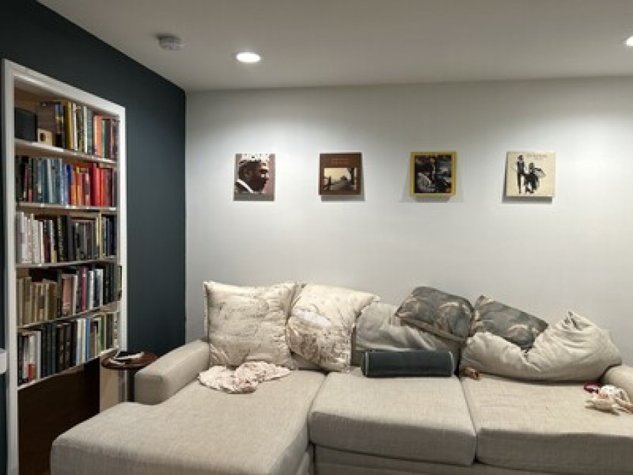 Room on quiet street near downtown 
