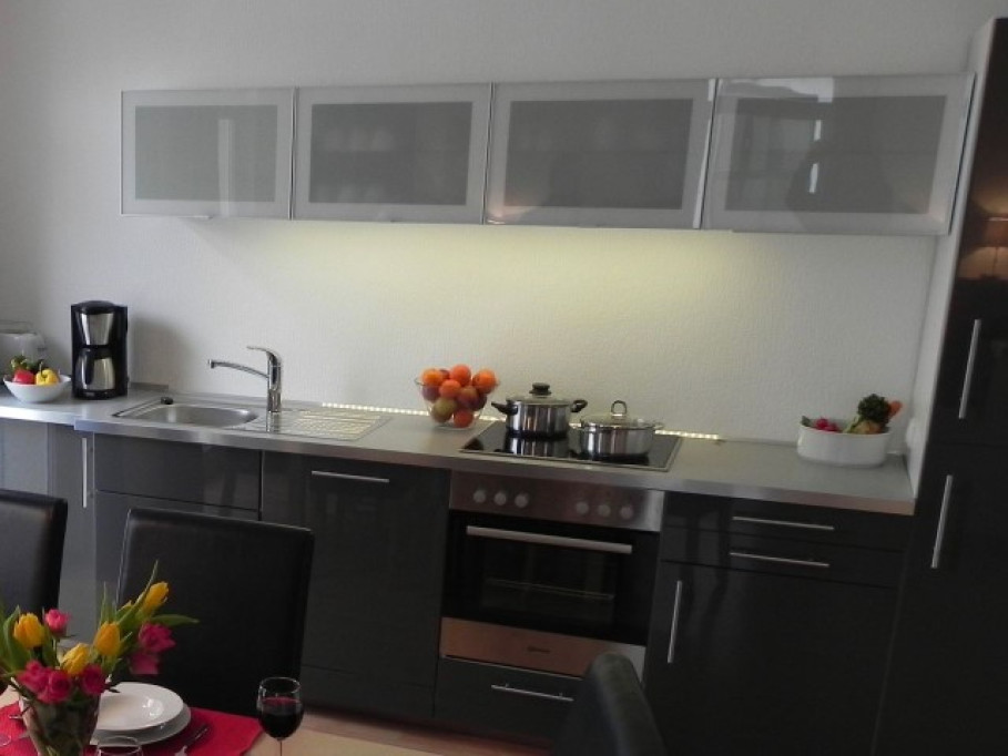 TOP-location! Modern 3 room-apartment in the historic town center, private parking