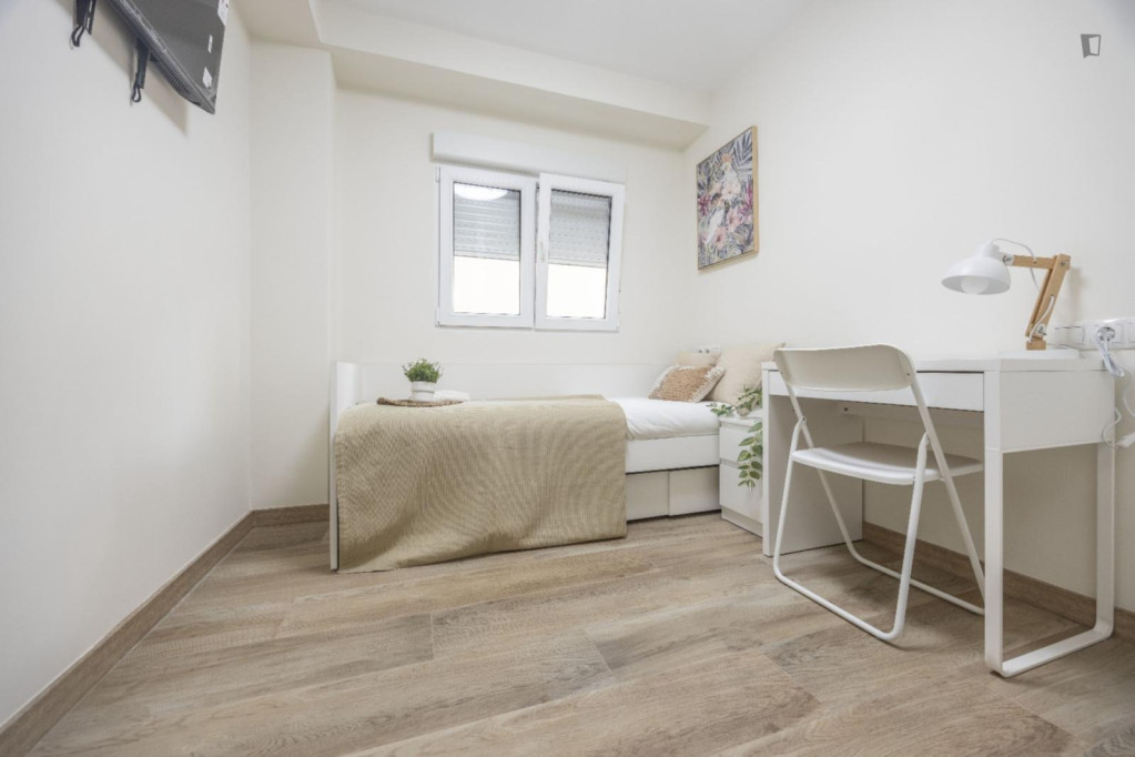 Modern single bedroom in Mont-Olivet - Valence - chambre - ImmoJeune