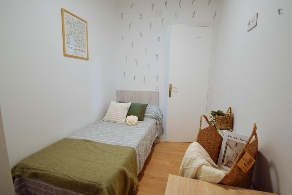 Cozy single bedroom within walking distance to the university - Lleida - chambre - ImmoJeune