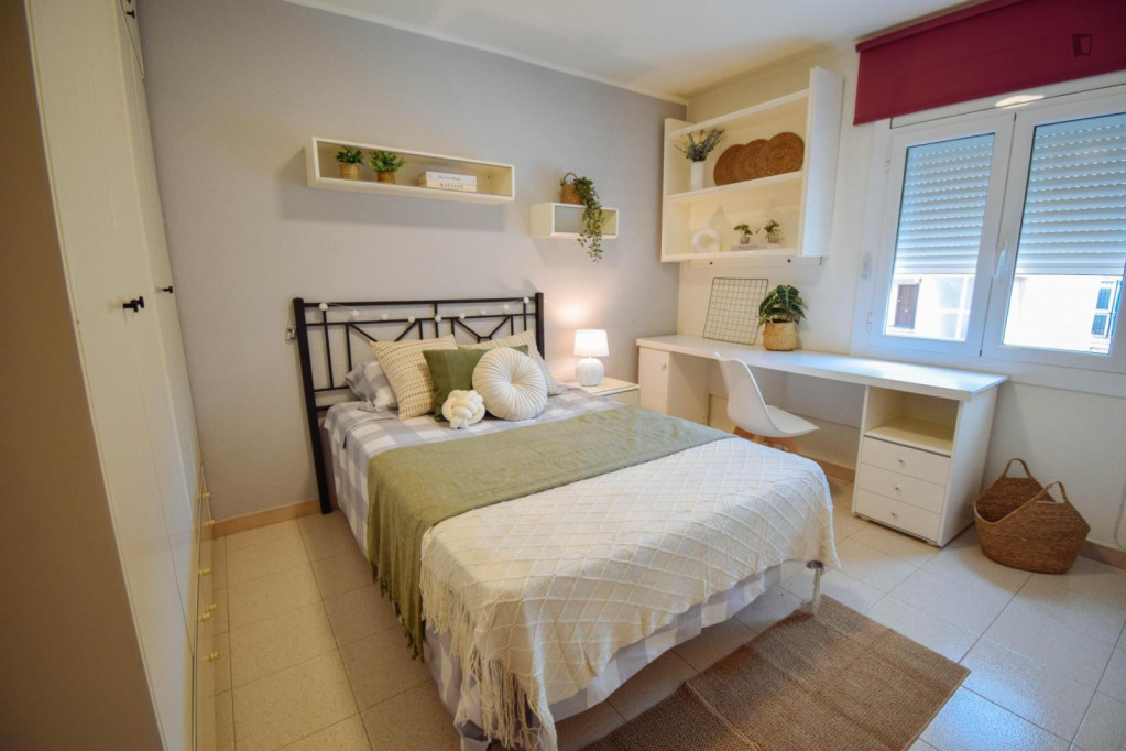 Pleasing double bedroom close to the university and city center - Lleida - chambre - ImmoJeune