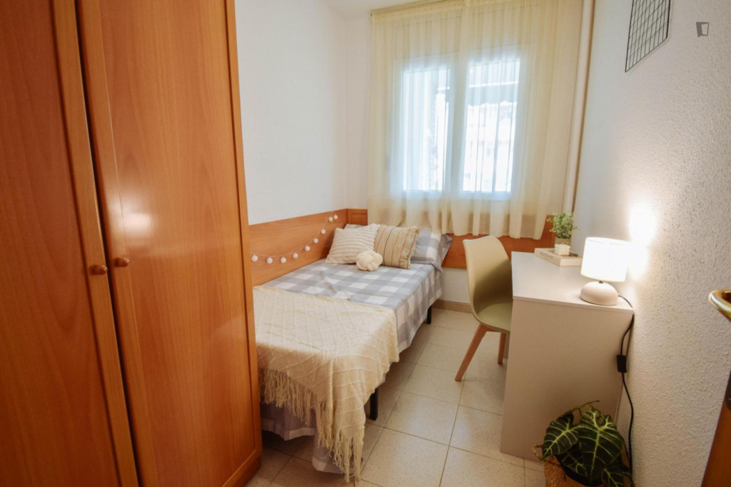 Comfortable single bedroom close to the university and city center - Lleida - chambre - ImmoJeune