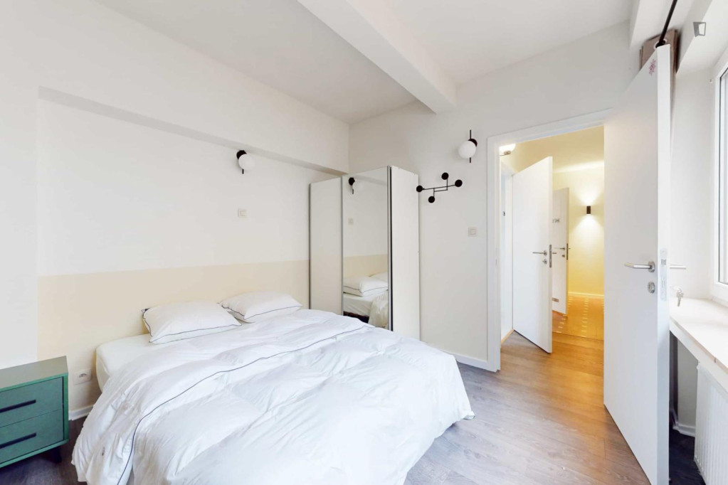 Lovely double bedroom in Jette - Bruxelles - chambre - ImmoJeune