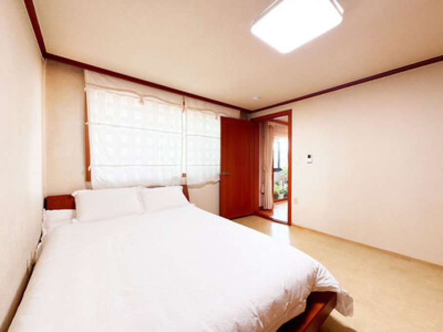 Private,Safe Home for Students