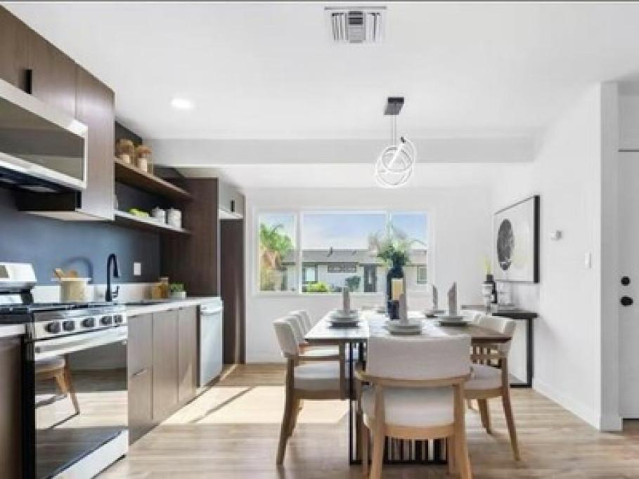 Cozy Homestay In Glendora (APU)