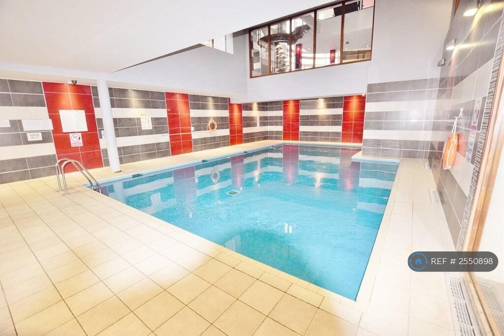 2 Bedroom Penthouse - Talbot Street