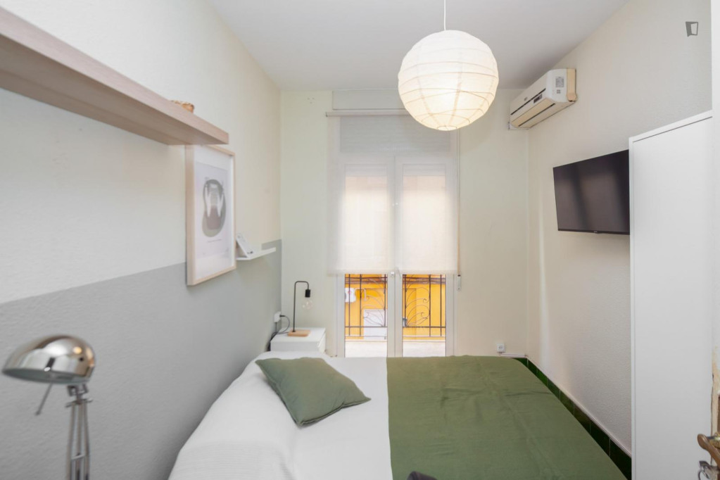 Appealing single bedroom with balcony - Valence - chambre - ImmoJeune