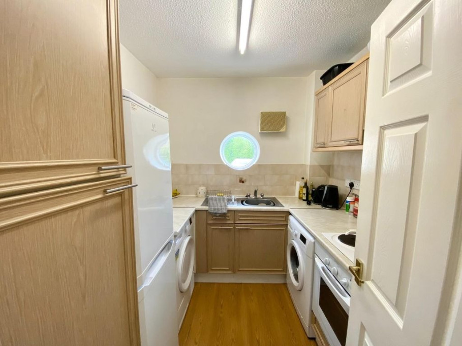 2 bed flat to rent