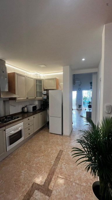 3-bedroom house, with outdoor area