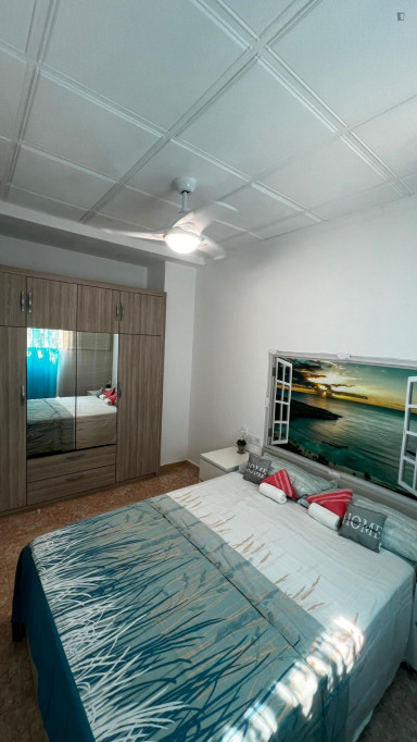 3-bedroom house, with outdoor area