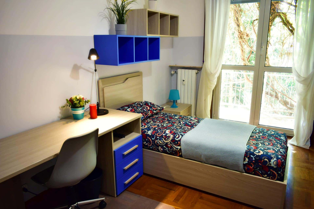 via rho 8  private room s3