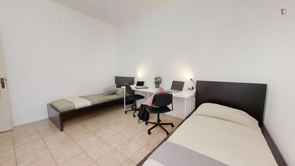 Multiple beds bedroom in 3-bedroom apartment - Padova - chambre - ImmoJeune