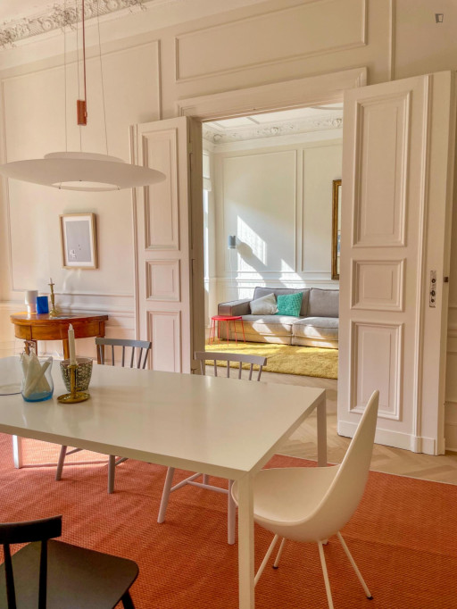 Charming 1 Bedroom Apartment close to Nollendorfplatz Metro