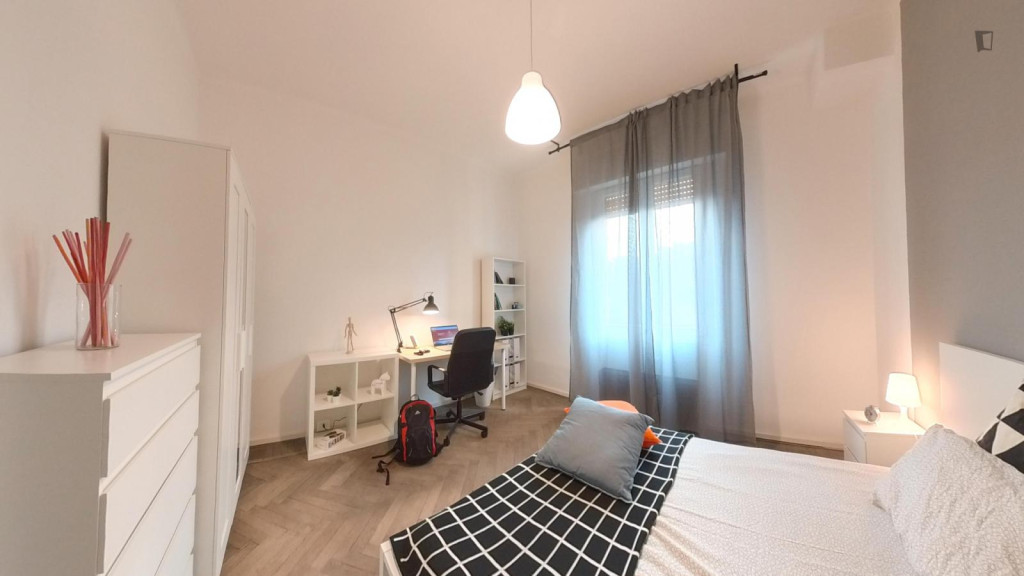 Pleasant single bedroom in the Sacra Famiglia area