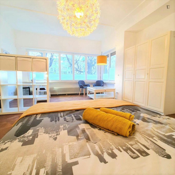 Neat double bedroom in the centre of Bonn - Bonn - chambre - ImmoJeune