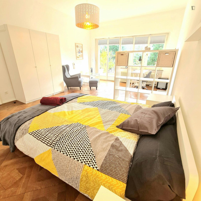 Lovely double bedroom in the centre of Bonn - Bonn - chambre - ImmoJeune