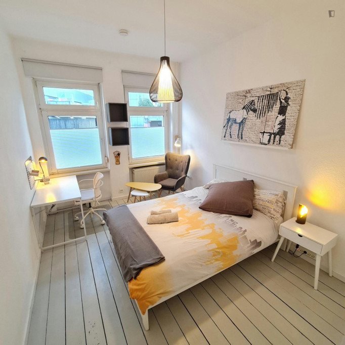 Bright double bedroom in central Nordstadt - Bonn - chambre - ImmoJeune