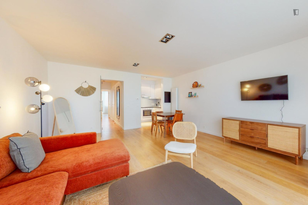 Spacious 1 bedroom apartment near Madou metro station