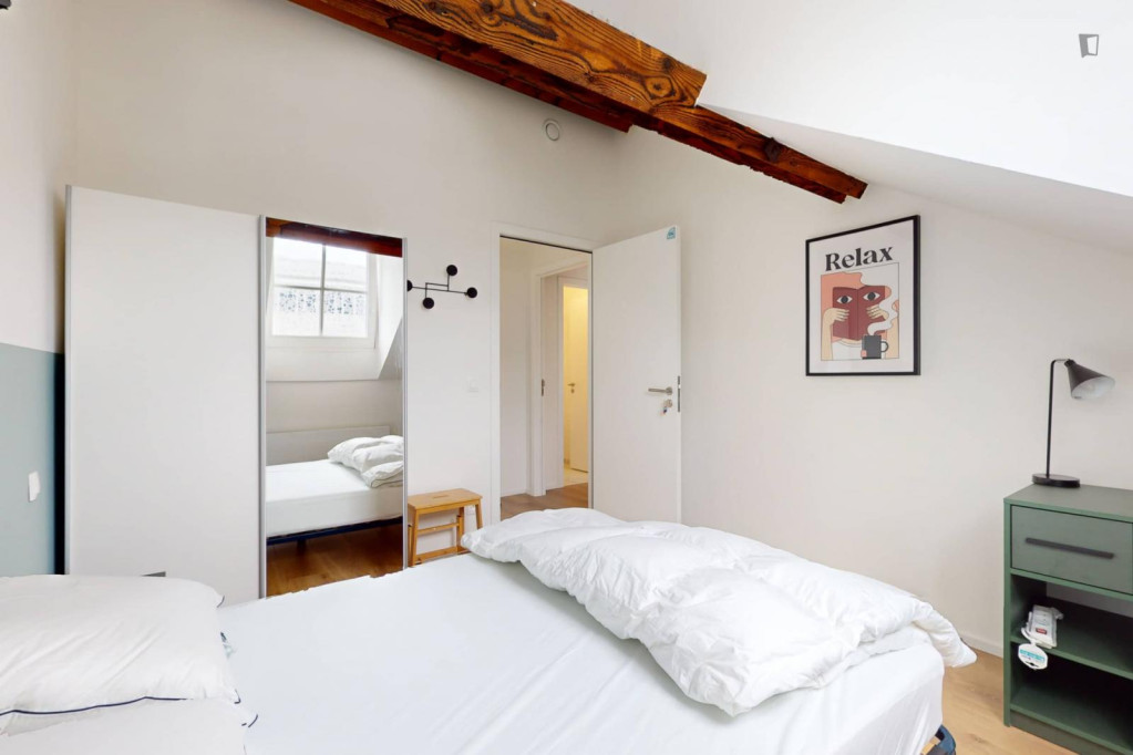 Lovely double bedroom near Schaerbeek station