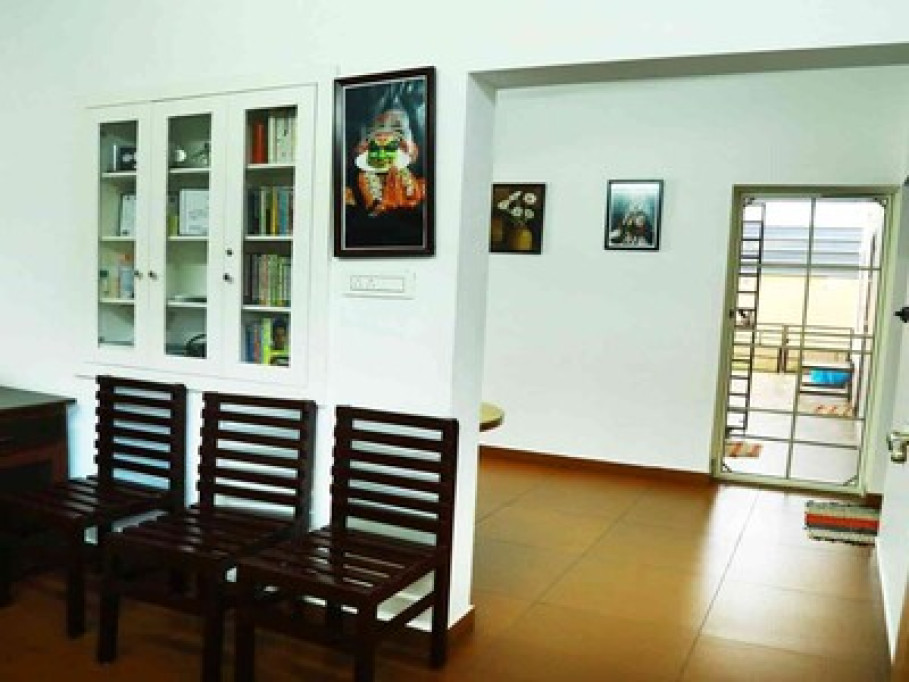 Back Packers Cochin Villa