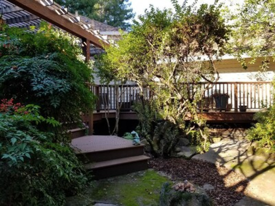 Large Furnished Bedrm/Private Bath