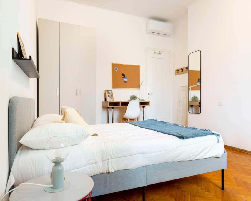 Stanza in Via Francesco Reina