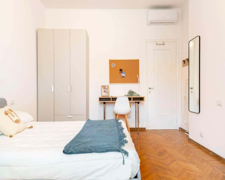 Stanza in Via Francesco Reina