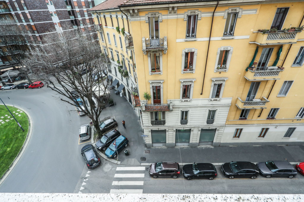 Via Alserio 30