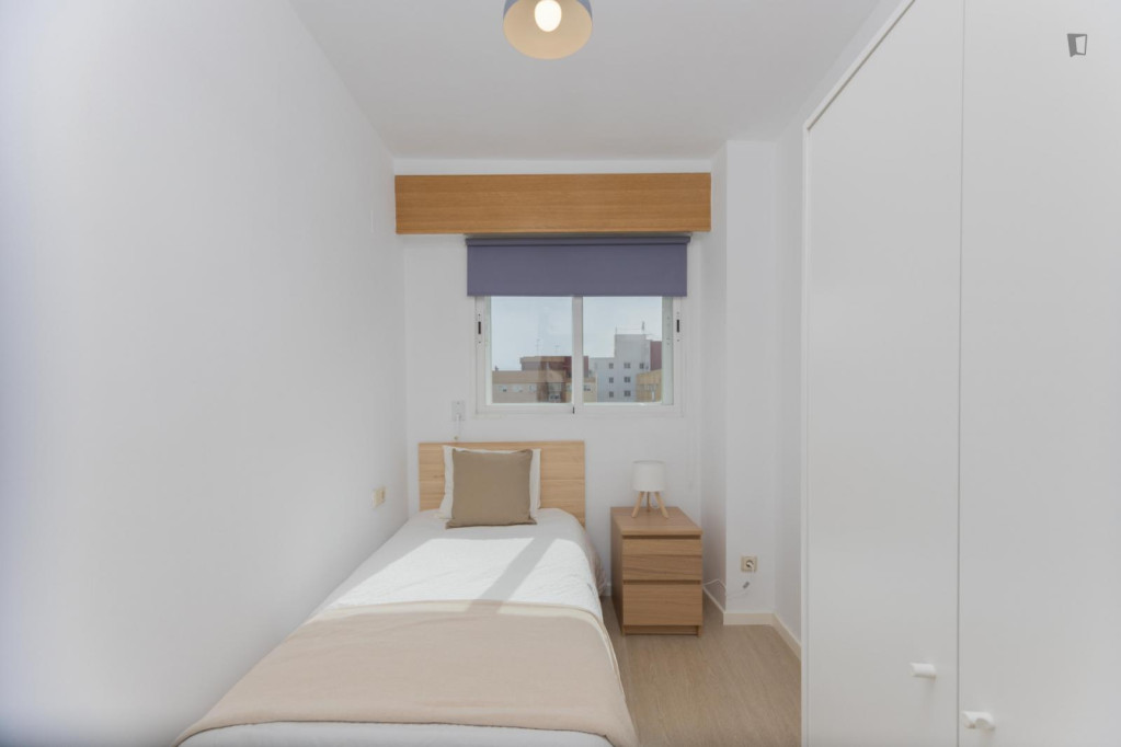 Appealing double bedroom in the Jesús district - Valence - chambre - ImmoJeune