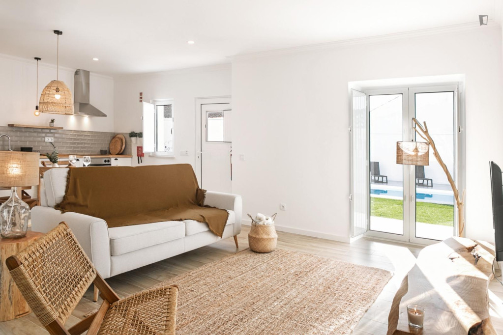 Charming house with an outdoor area and a communal pool - Leiria - chambre - ImmoJeune