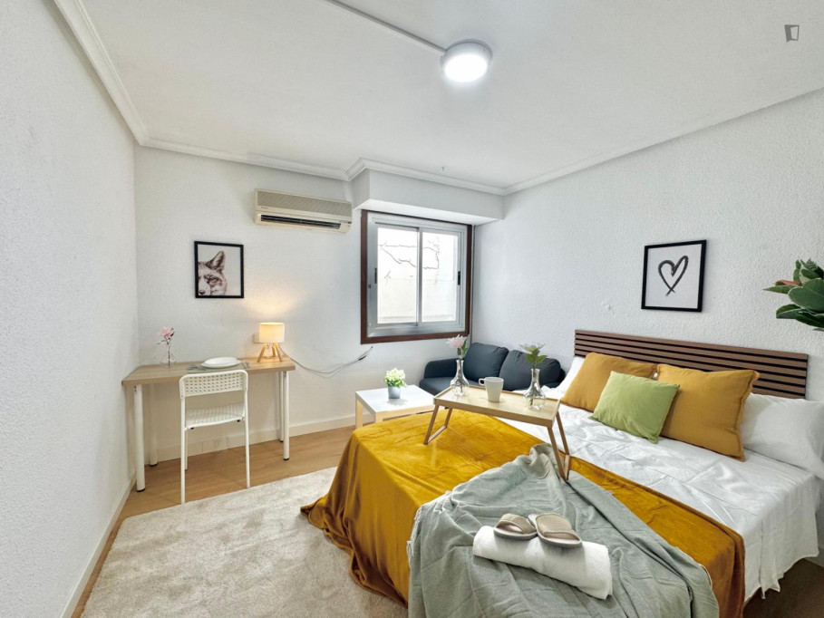 Neat double bedroom in Chueca - Madrid - chambre - ImmoJeune
