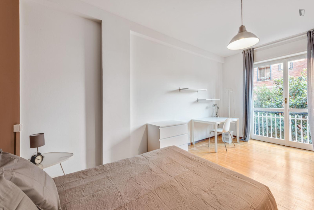 Charming Double Bedroom (Room 2)