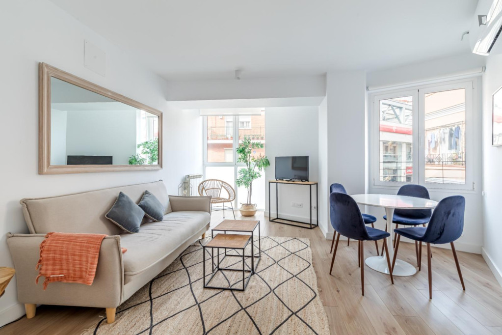 Modern 1 bedroom apartment in Castillejos - Madrid - chambre - ImmoJeune