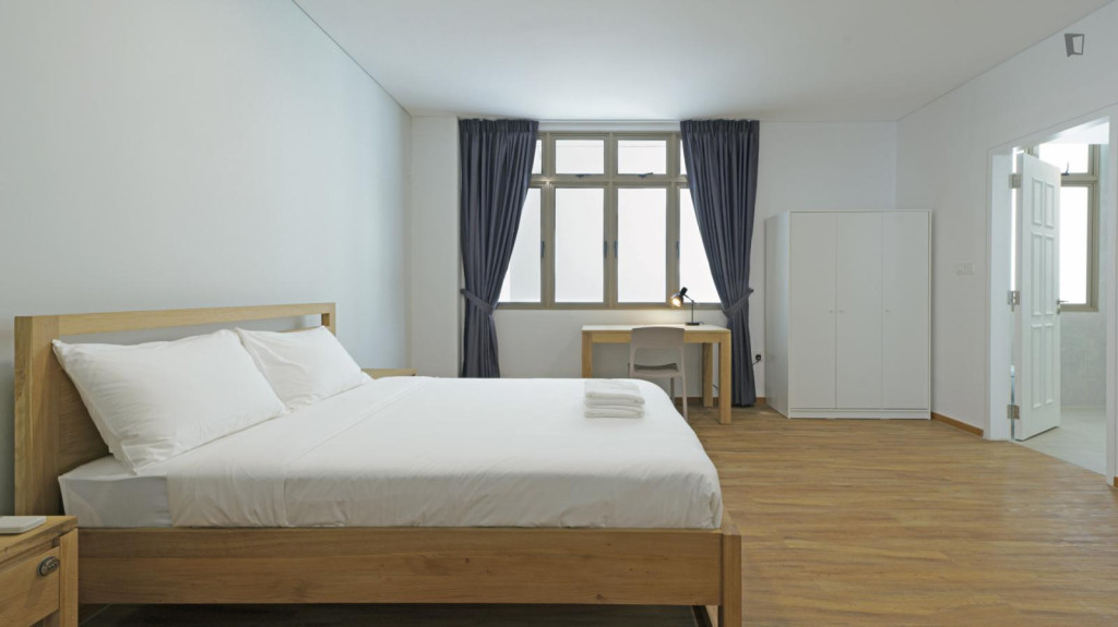 Bright double bedroom in the Kallang area - Singapore - chambre - ImmoJeune