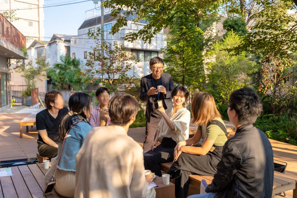 Modern Coliving Oasis with Sauna & Café near Shibuya in Himonya