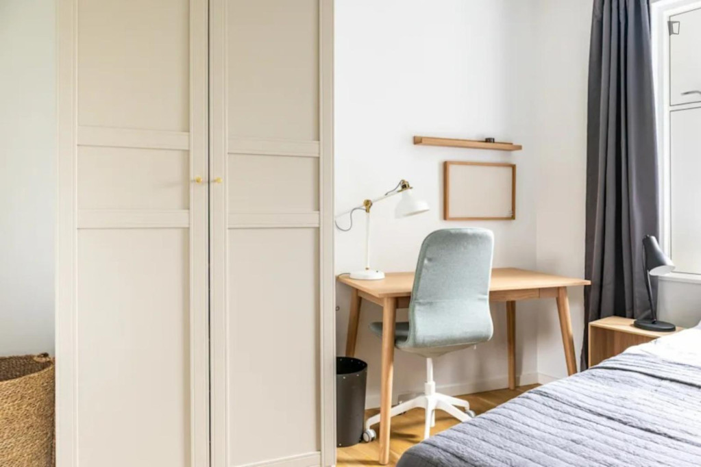 Cosy single bedroom in shared flat in Holmen