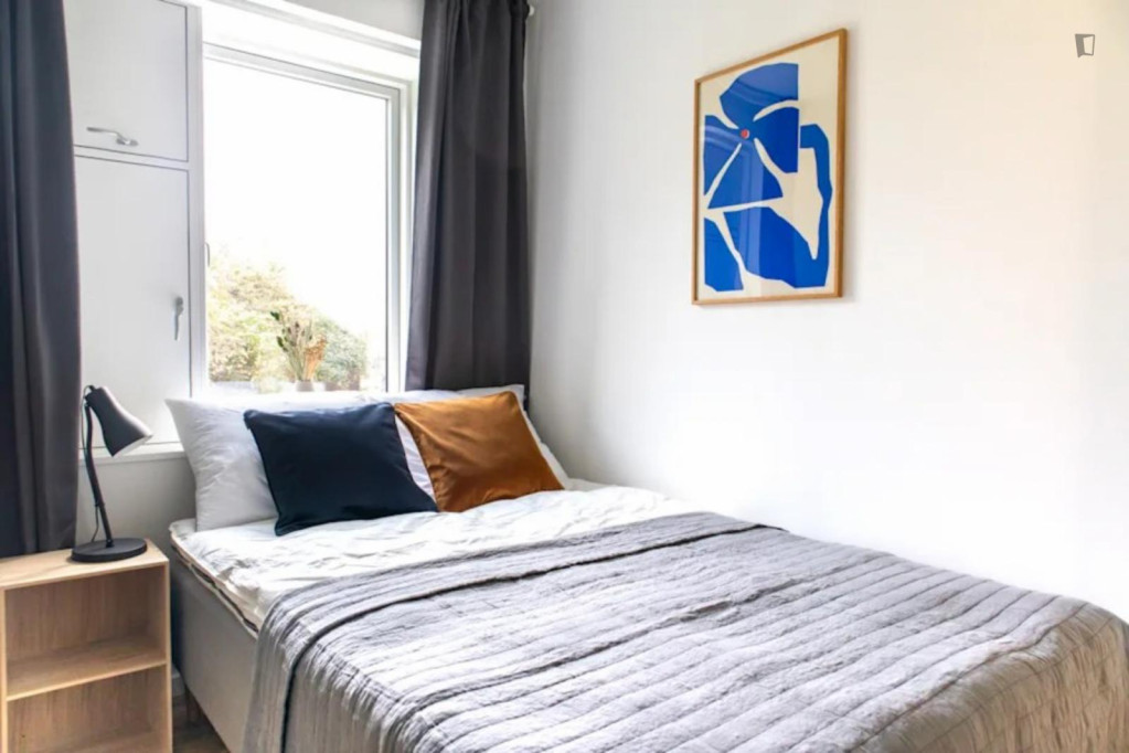 Cosy single bedroom in shared flat in Holmen