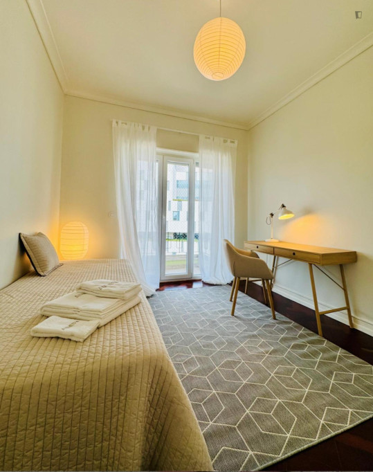 Sunny room in Saldanha area - Lisbonne - chambre - ImmoJeune