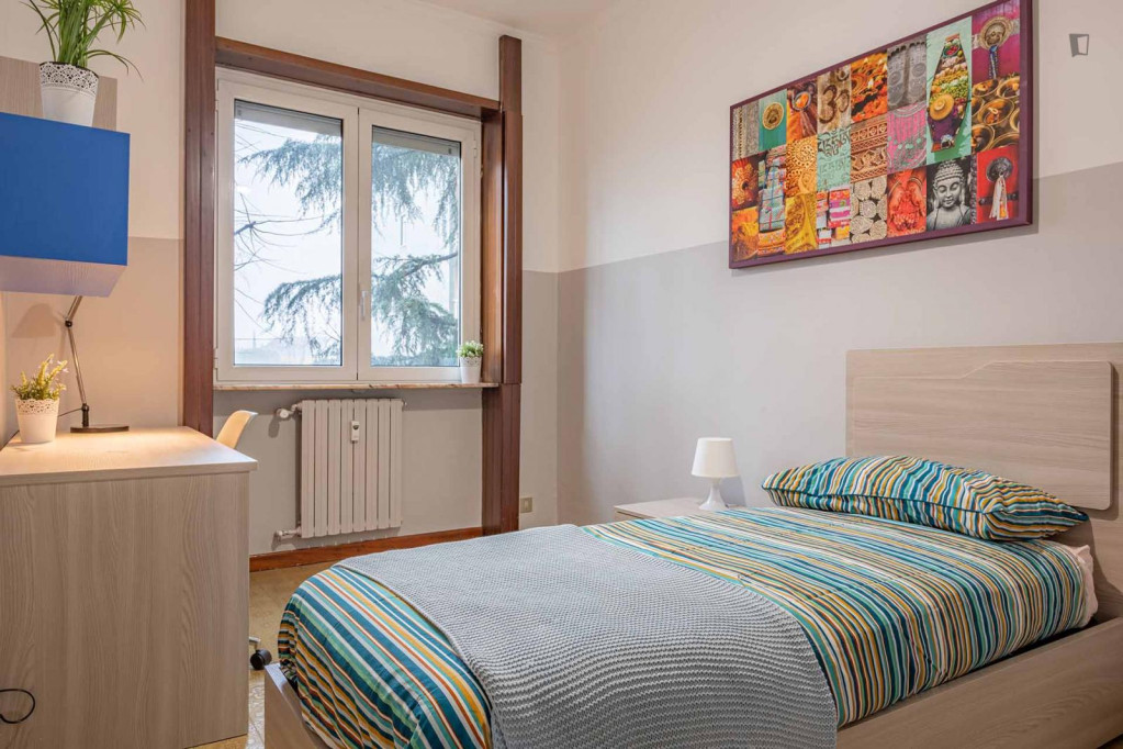 Welcoming single bedroom close to Turro metro station - Milan - chambre - ImmoJeune