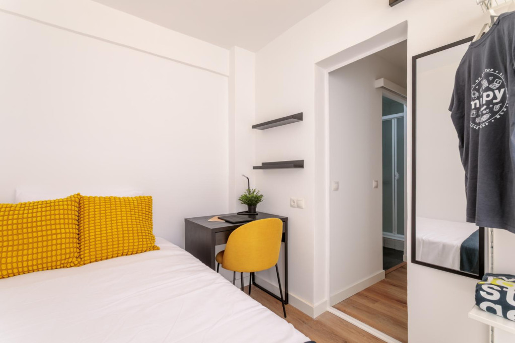 Bedroom for rent in Bono Guarner 21, Alicante - Alicante - chambre - ImmoJeune