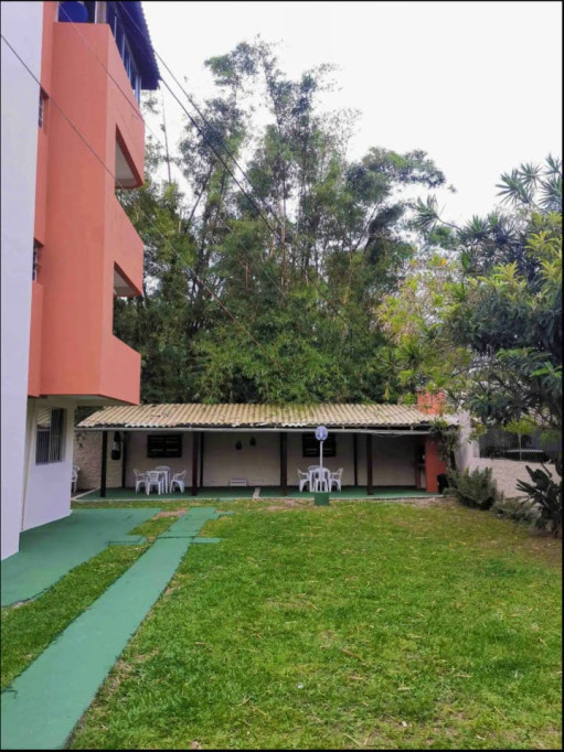 Spacious Vibrant House w/ Terrace + BBQ near to Praia Ponta Das Canas