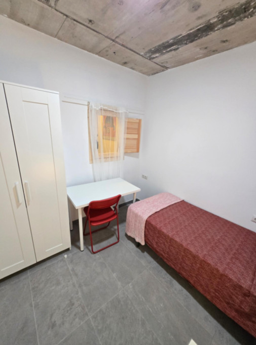 Neat single bedroom in El Pilar - Valence - chambre - ImmoJeune